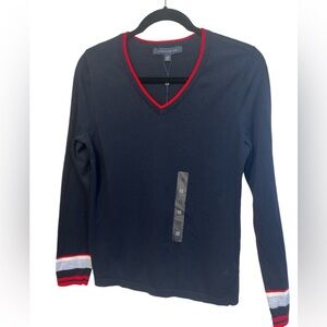 NWT Women’s Tommy Hilfiger vneck sweater.  Size XS.